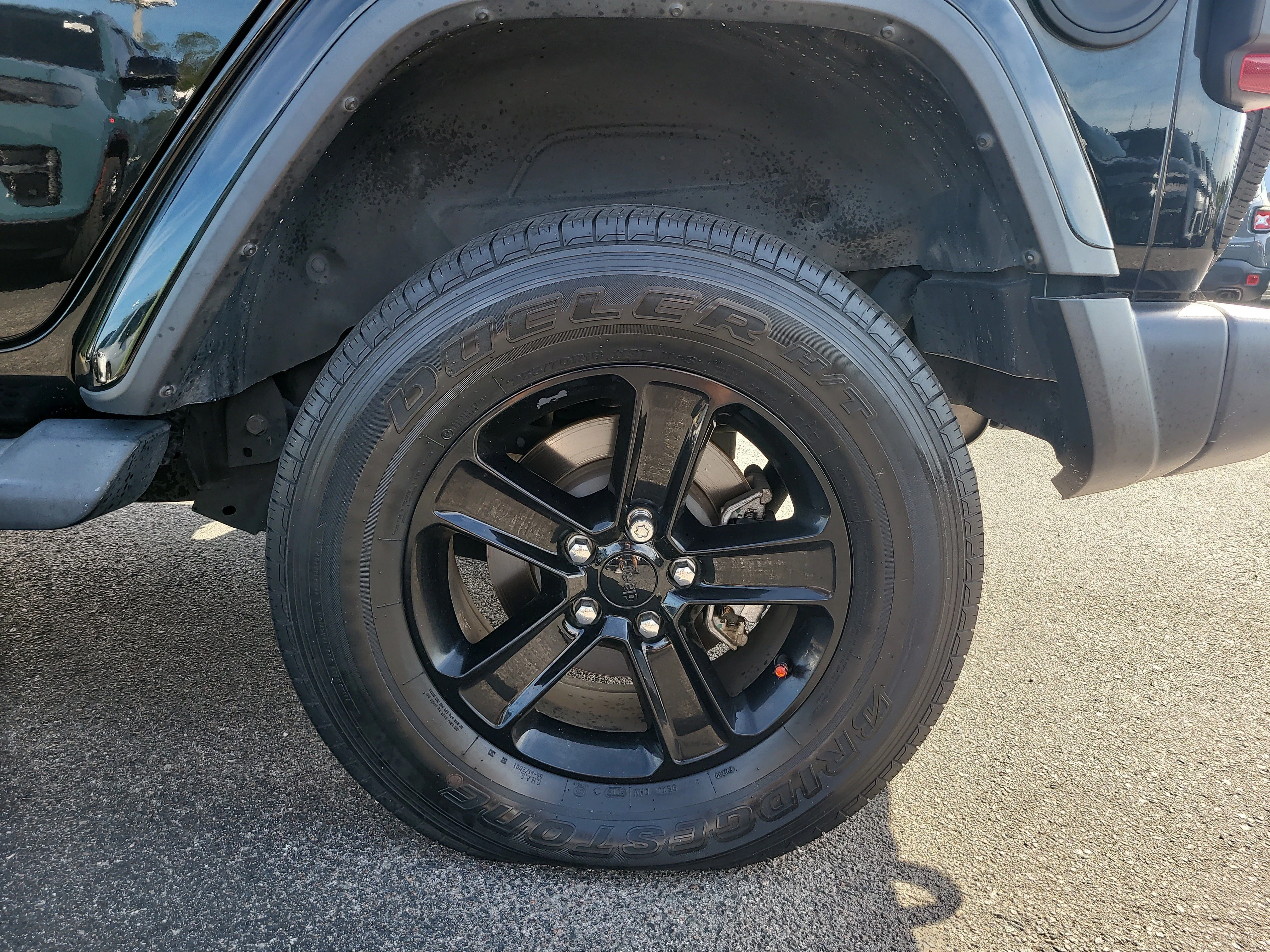 Used 2020 Black Clearcoat Jeep Sahara Altitude image 8