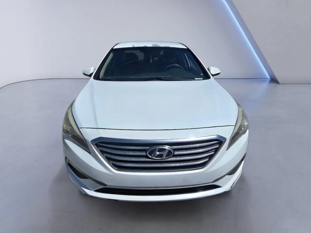 Used 2015 Quartz White Pearl Hyundai 2.4L SE image 8