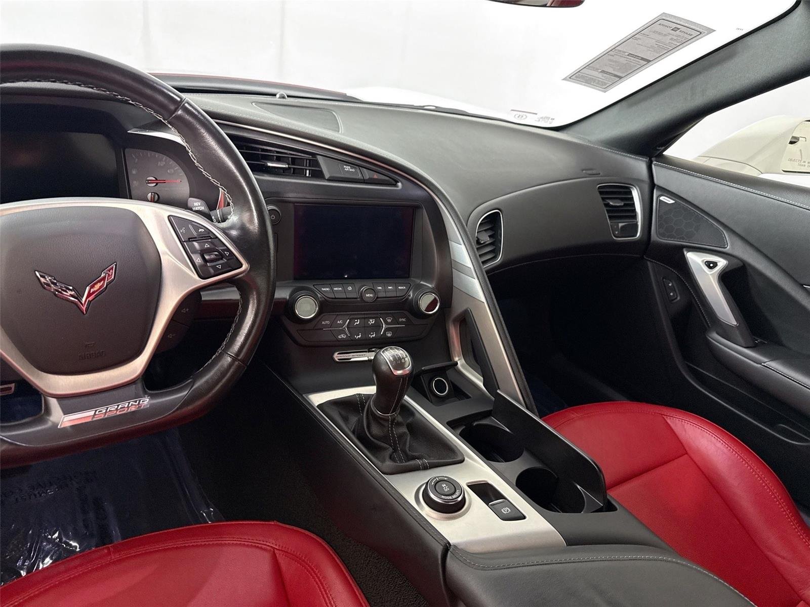 Used 2018 Arctic White Chevrolet Grand Sport 1LT image 33