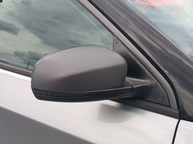 Used 2020 Silver Jeep Trailhawk image 12