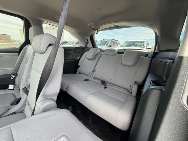 Used 2024 Blue Honda EX-L image 13