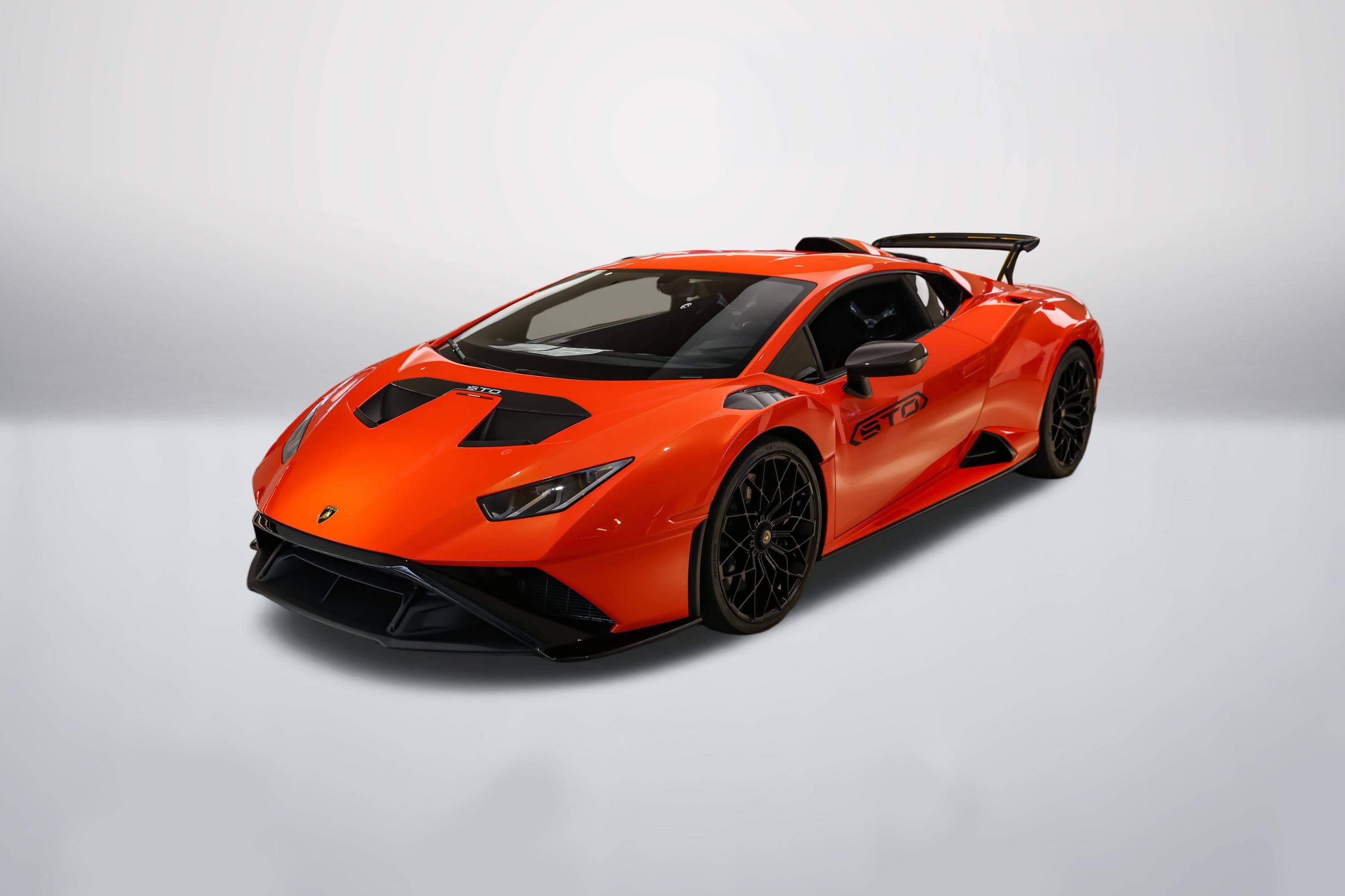 2023 Lamborghini Huracan STO
