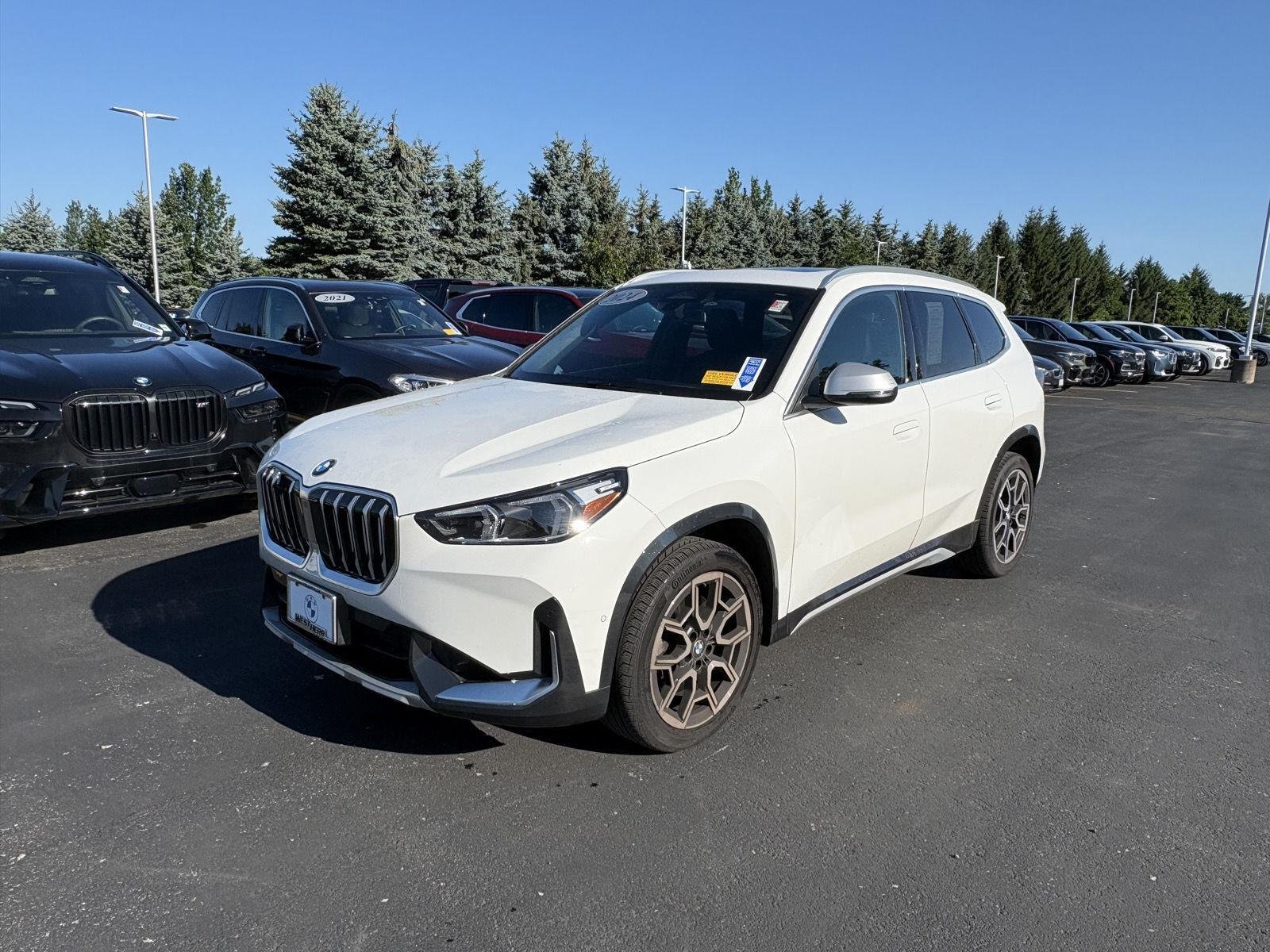 Used 2024 Alpine White BMW xDrive28i image 5