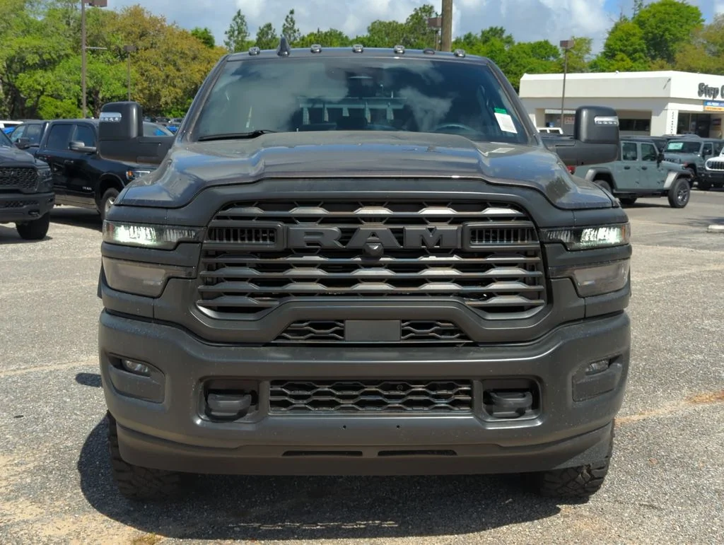 New 2026 Granite Crystal Metallic Clear-Coat Exterior Paint RAM Tradesman image 9