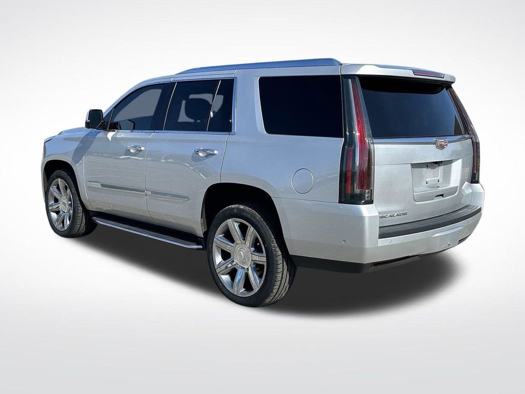 Used 2020 Silver Cadillac Luxury image 6