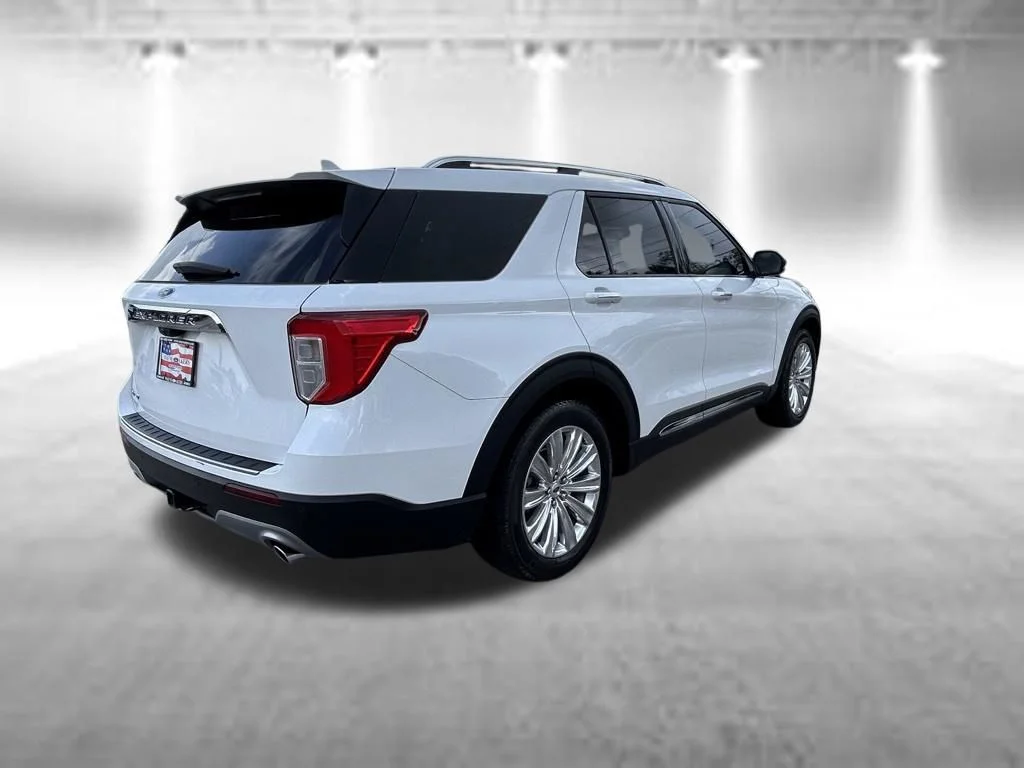 Used 2024 Star White Ford Limited image 4