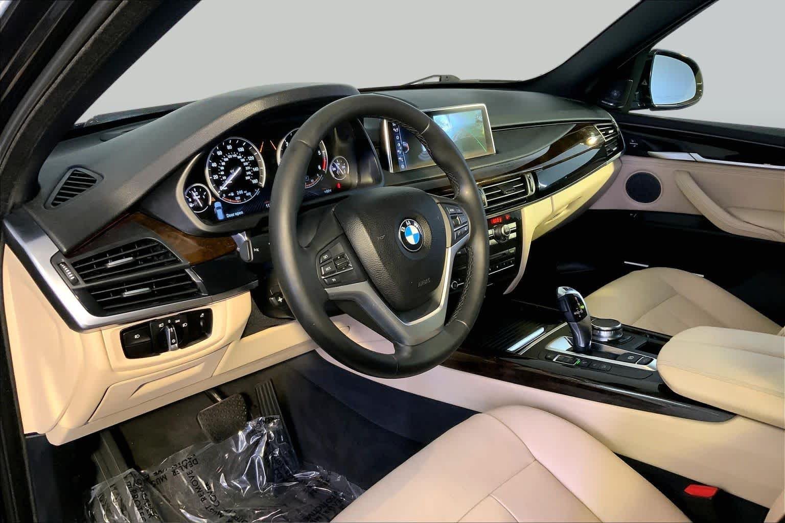 Used 2017 Alpine White BMW xDrive35d image 18