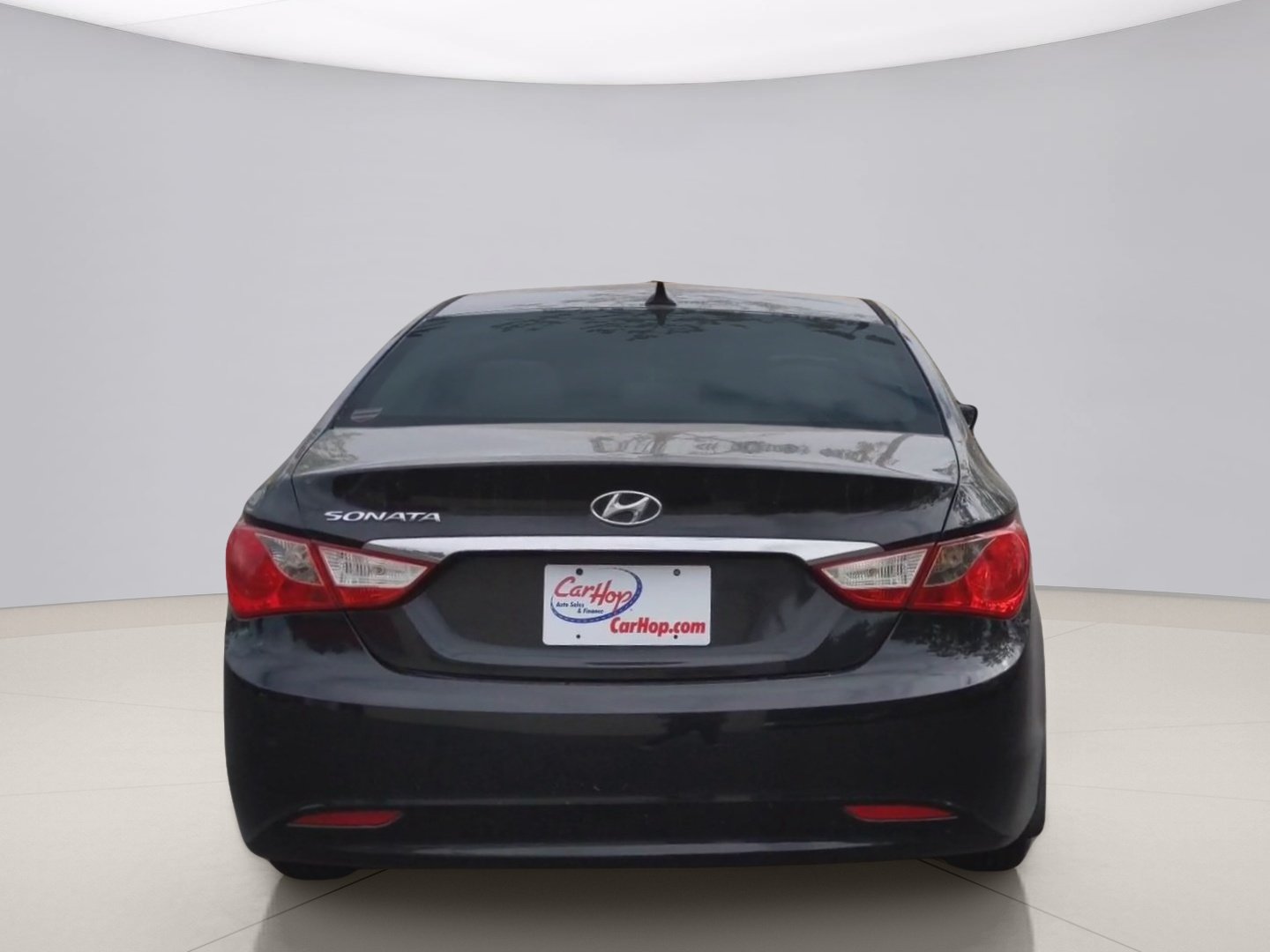 Used 2012 Black Hyundai GLS image 4