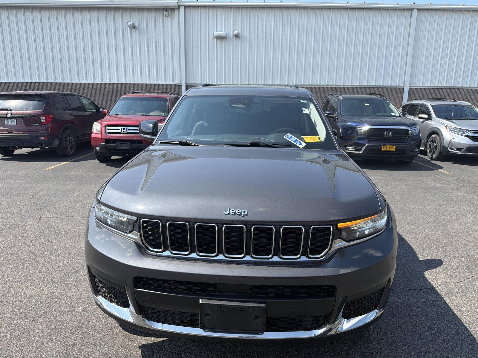 Used 2021 Baltic Gray Metallic Clearcoat Jeep Laredo image 15