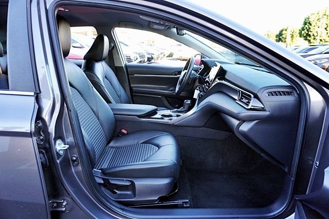 Used 2023  Toyota SE image 10