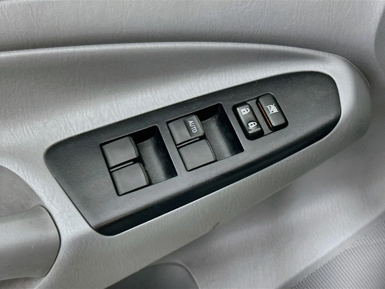 Used 2014 Magnetic Gray Metallic Toyota PreRunner image 18