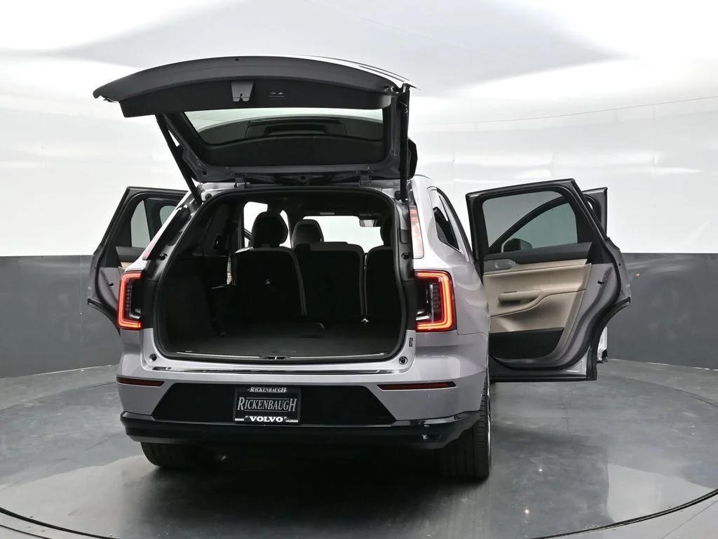 New 2026 Aurora Silver Volvo Ultra image 37