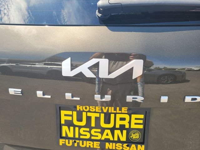 Used 2022 Green Kia EX image 10