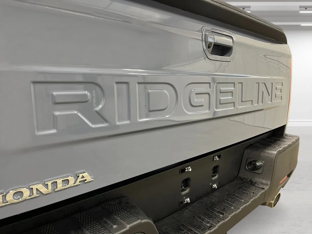 New 2026 Sonic Gray Pearl Honda RTL image 6