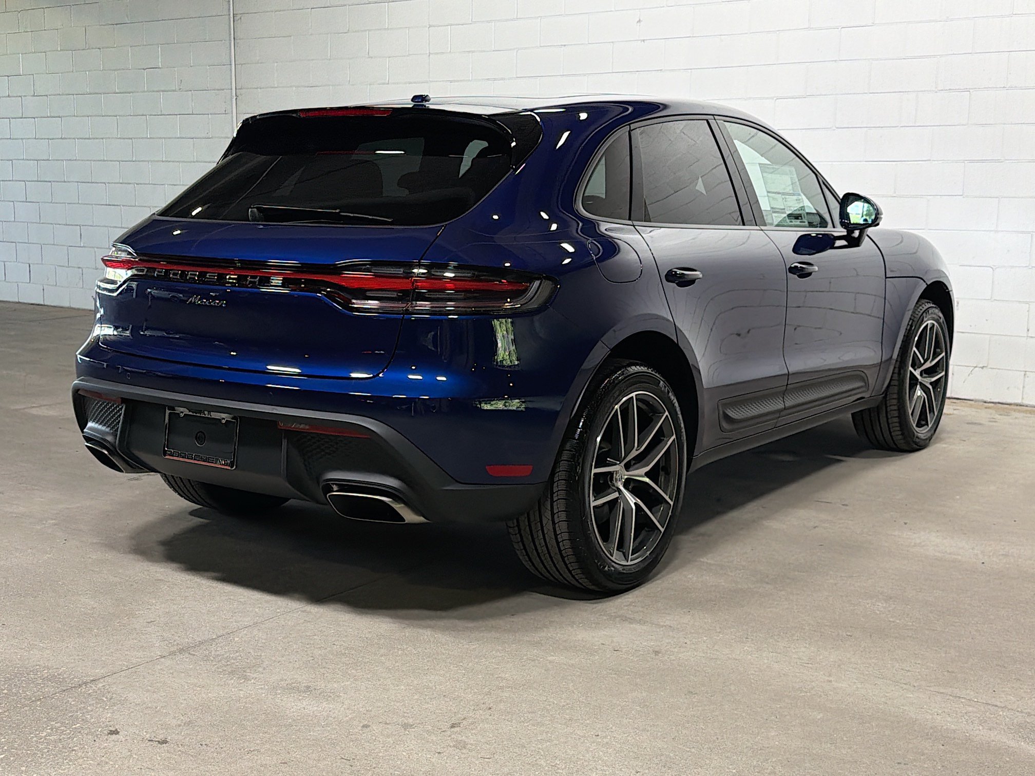 New 2026 Gentian Blue Metallic Porsche  image 7