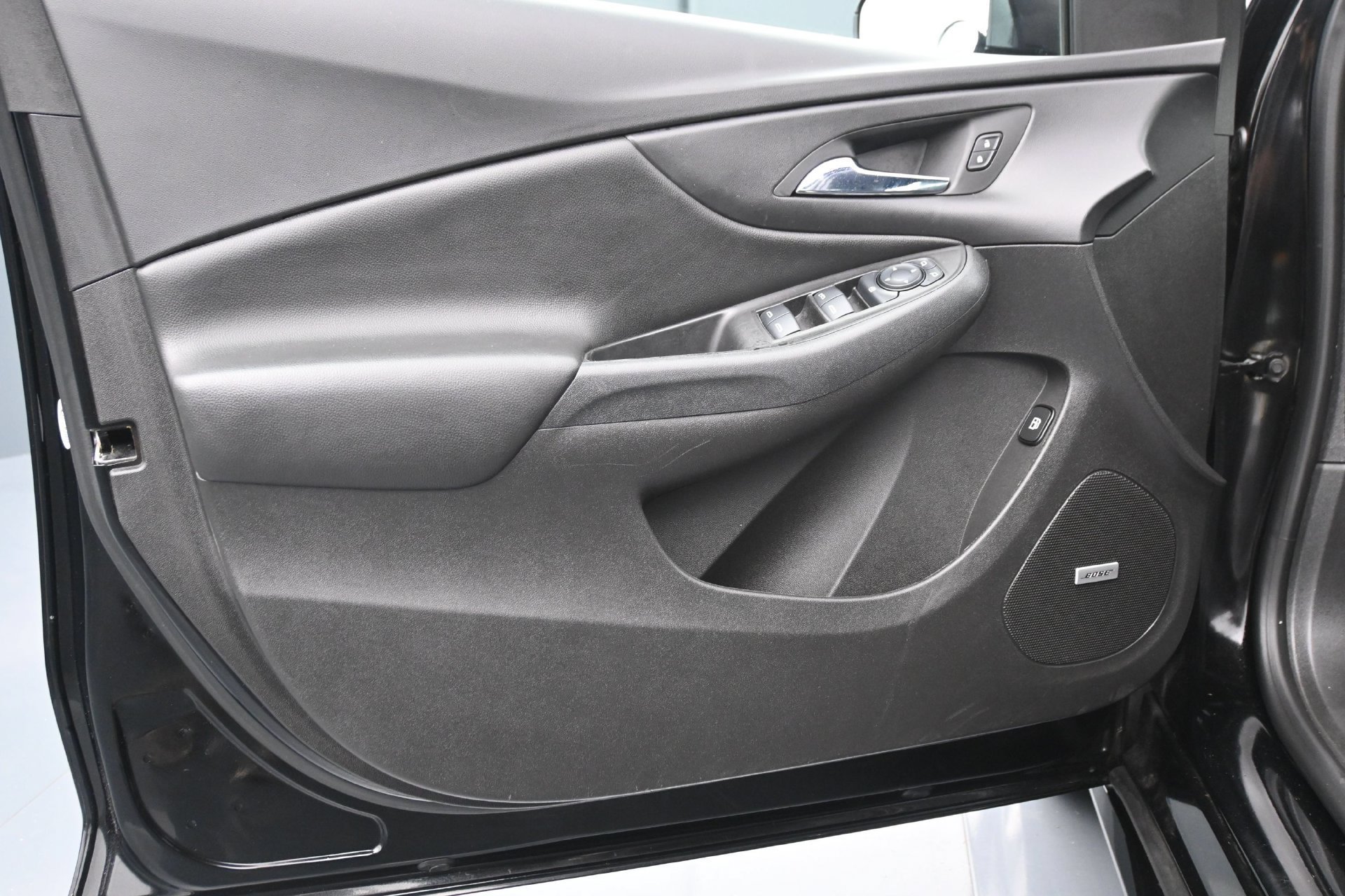 Used 2017 Mosaic Black Metallic Chevrolet Premier image 17