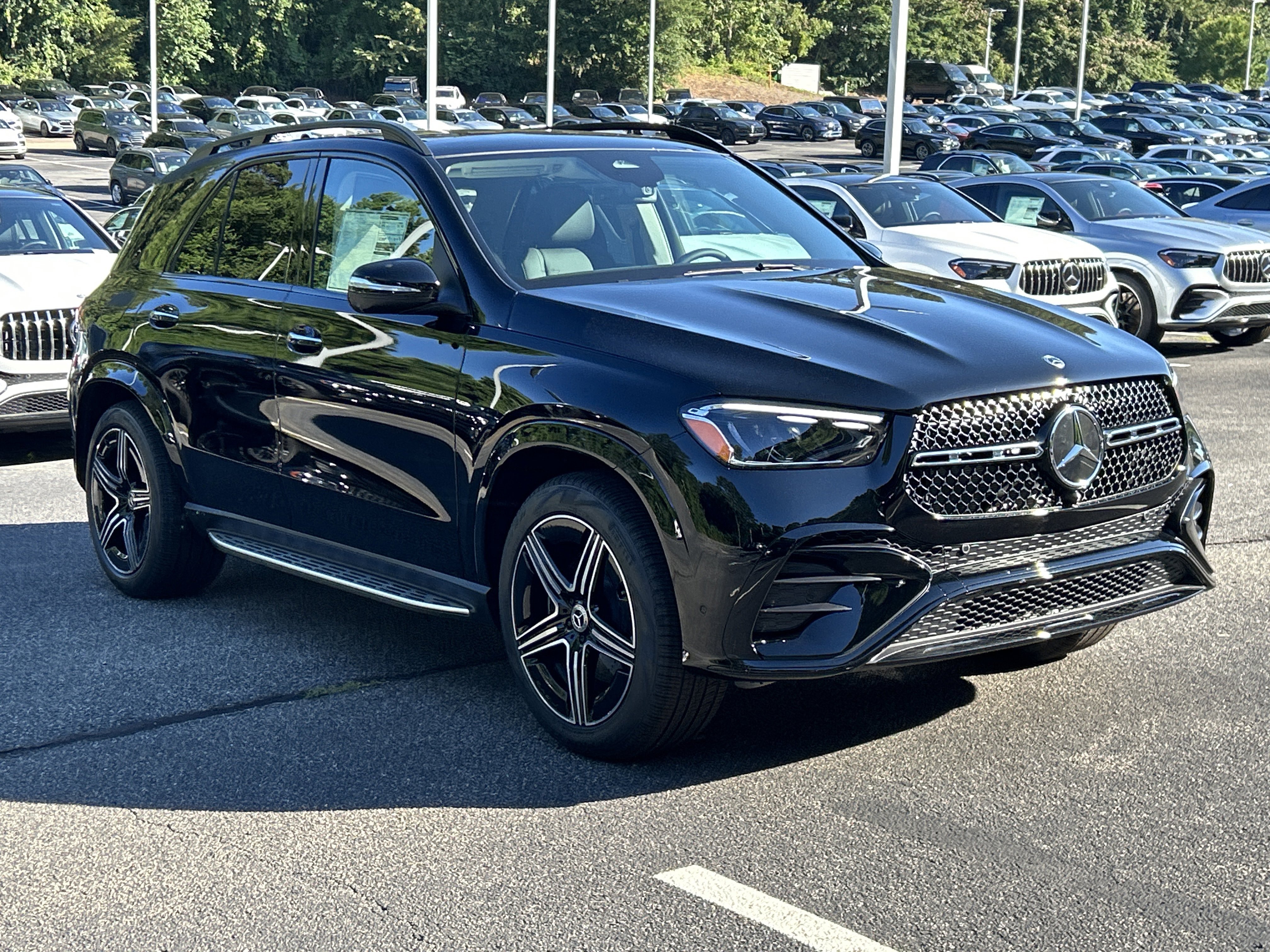 New 2026 Black Mercedes-Benz GLE 350 4MATIC® SUV image 4