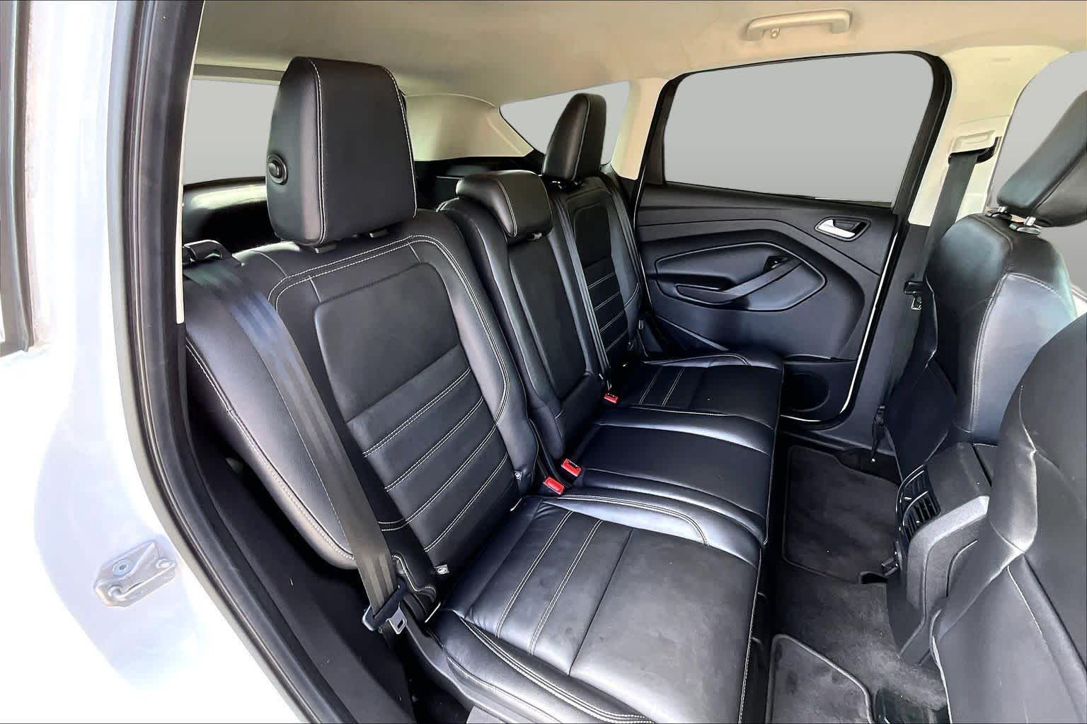Used 2018 Oxford White Ford SEL image 20
