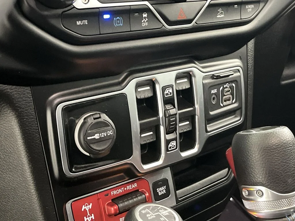 Used 2023 Gray Jeep Rubicon 4xe image 13