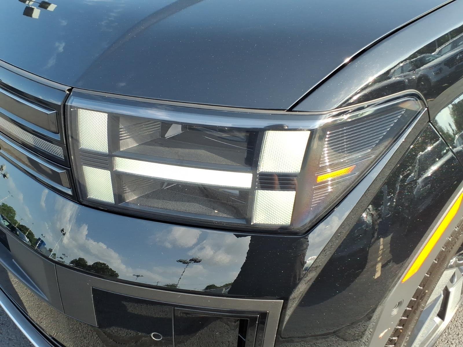 Certified Used 2025 Phantom Black Pearl Hyundai Limited image 10