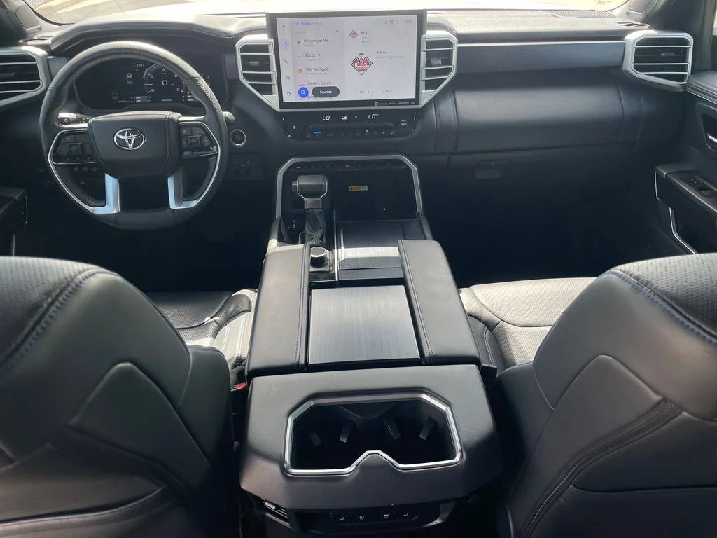 Used 2024 Silver Toyota Platinum image 9