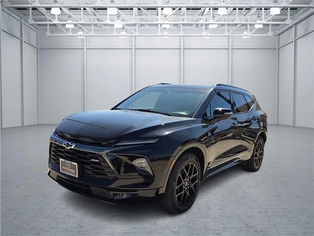 Used 2023 Black Chevrolet RS Front-Wheel Drive image 1