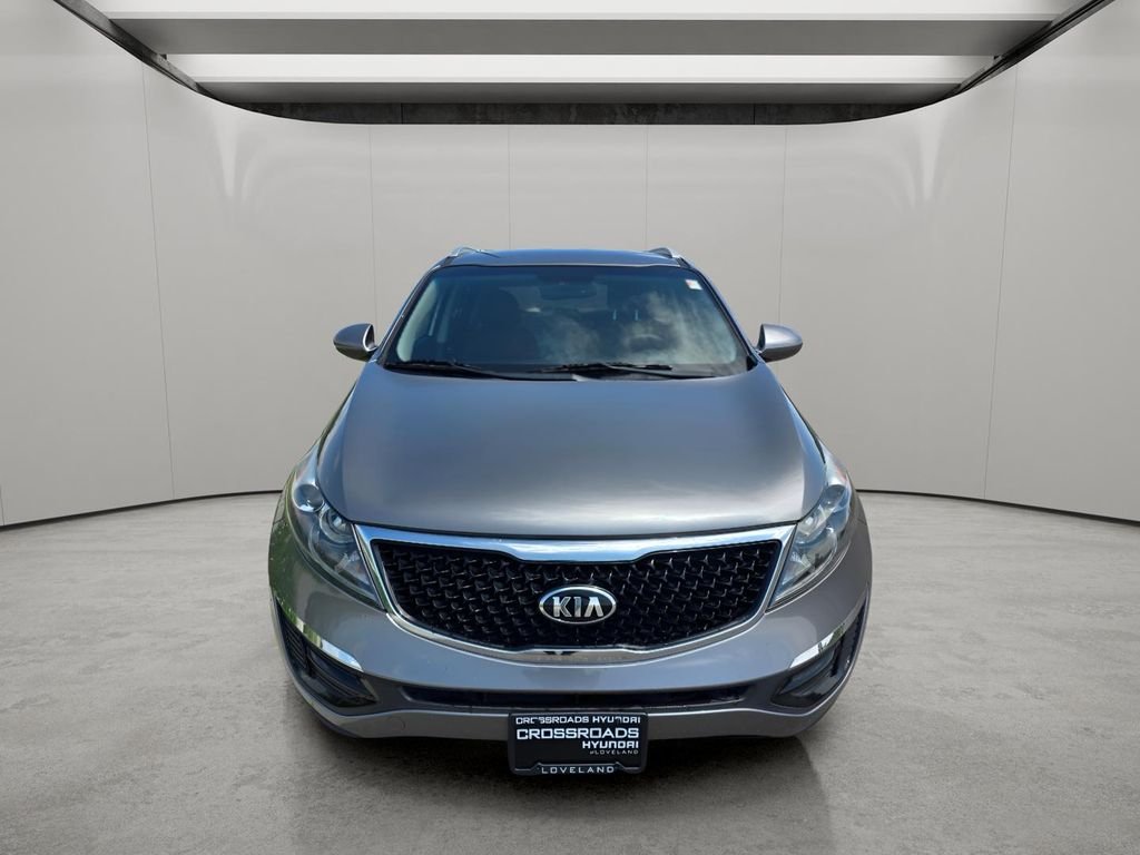 Used 2016 Mineral Silver Kia LX image 8