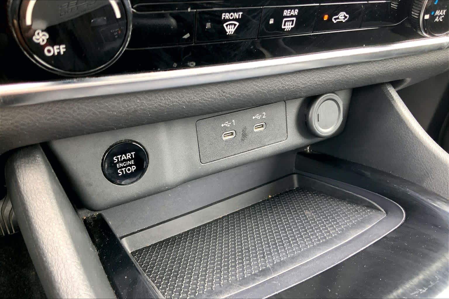Used 2024 Glacier White Nissan S image 27