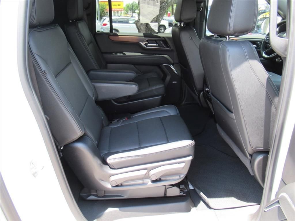 Used 2025 Summit White GMC Denali image 29