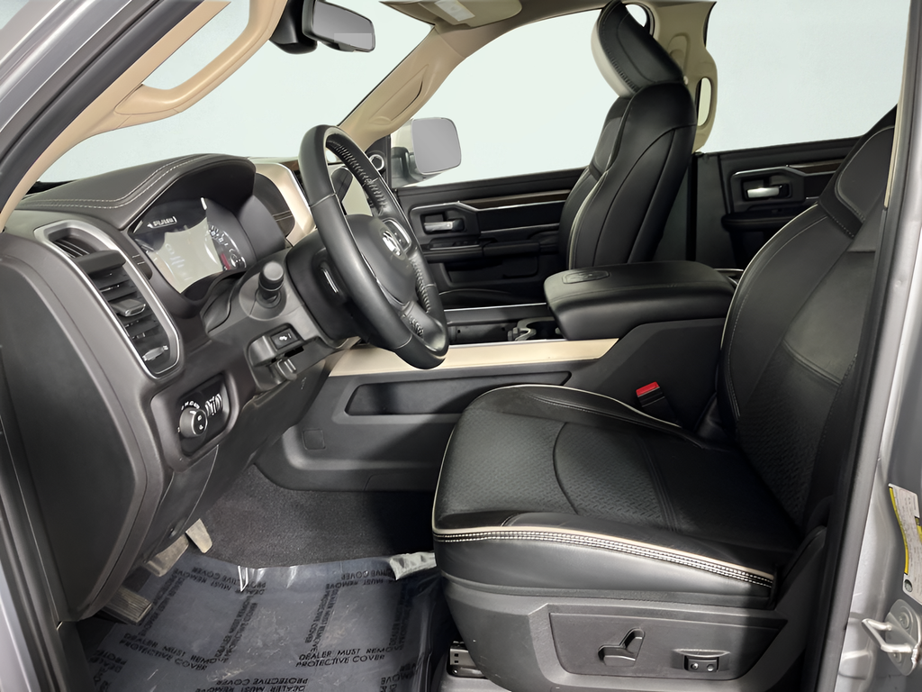 Used 2022 Silver Ram Laramie image 10