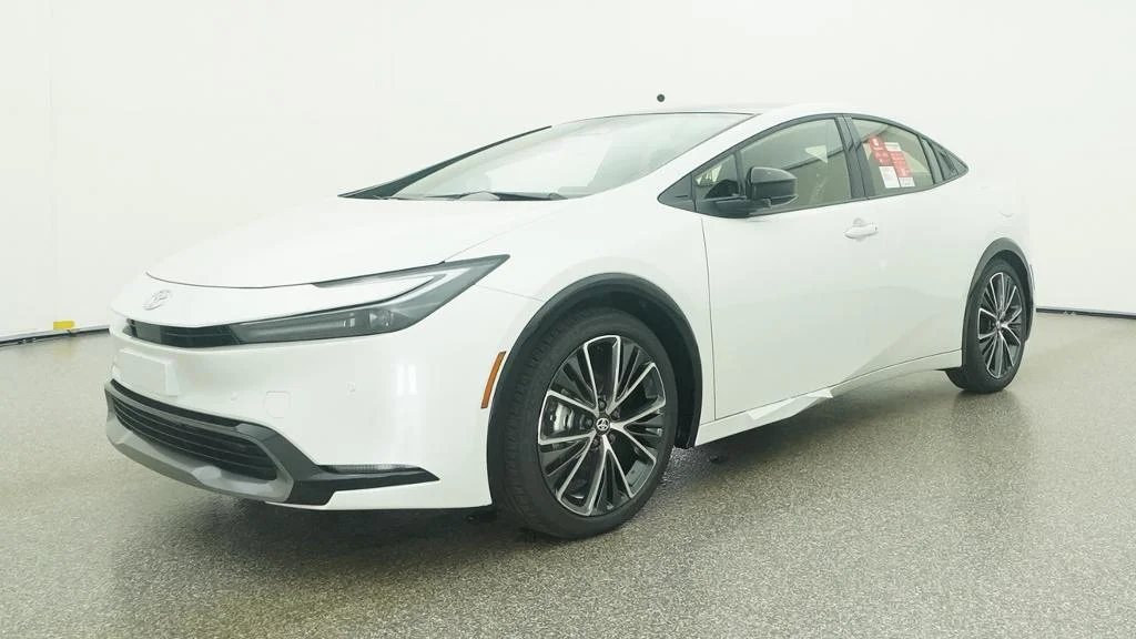 New 2027 Wind Chill Pearl Toyota XLE image 20
