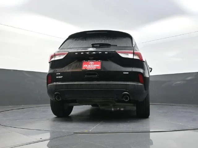 Used 2021 Black Ford SE image 36