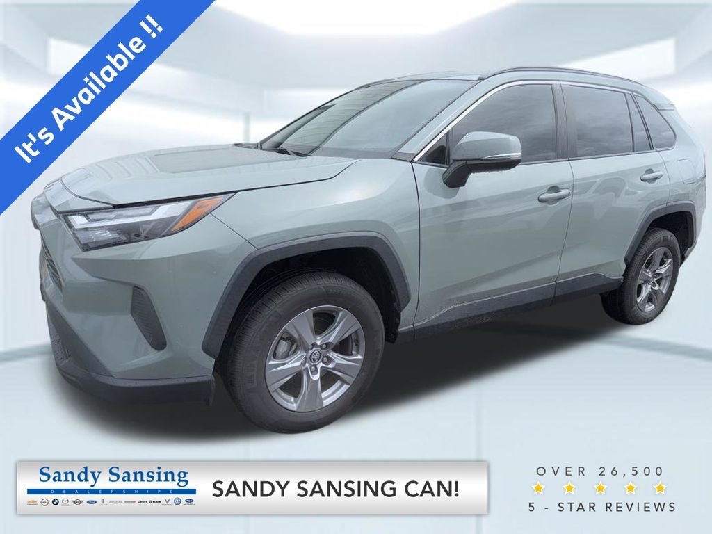 2022 Toyota RAV4 XLE FWD's photo