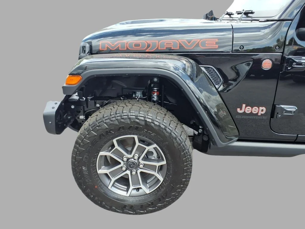 New 2026 Black Clear-Coat Exterior Paint Jeep Mojave X image 4