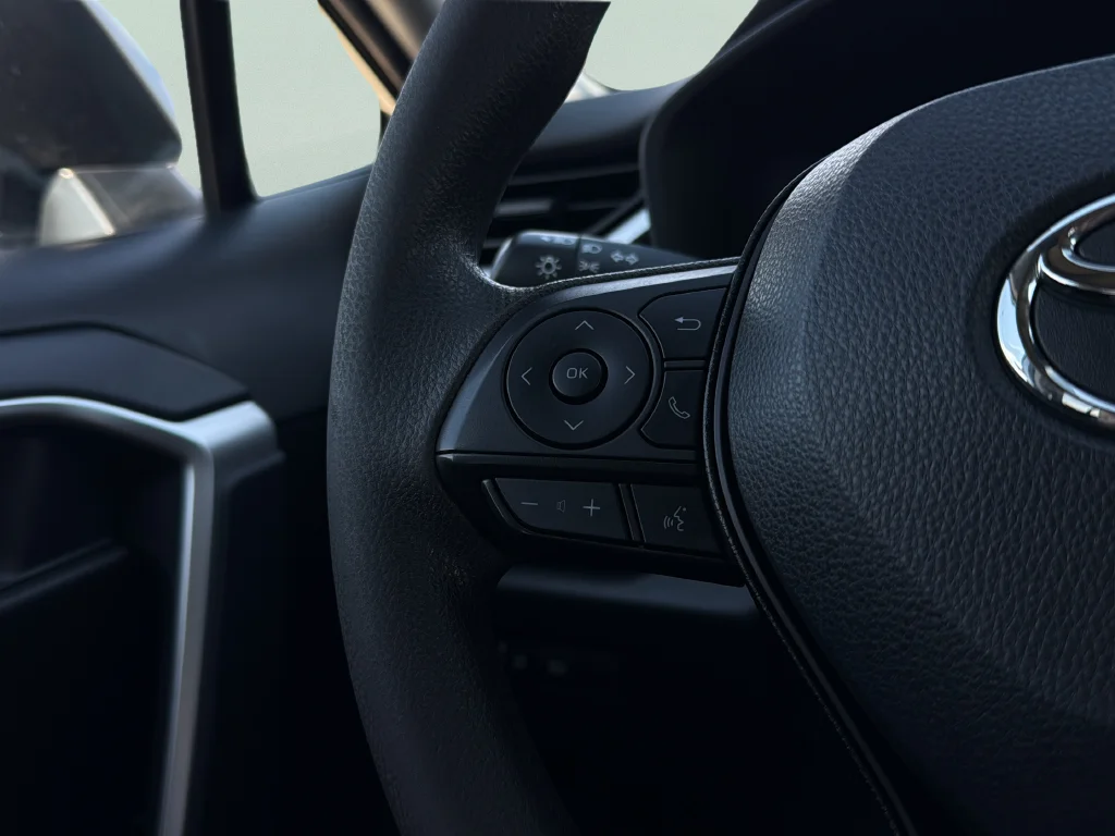 Used 2025 Silver Sky Metallic Toyota XLE image 16