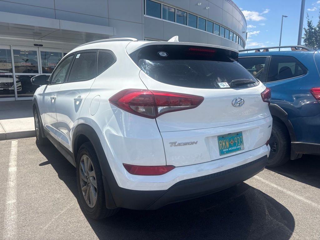 Used 2018 White Hyundai SEL image 4