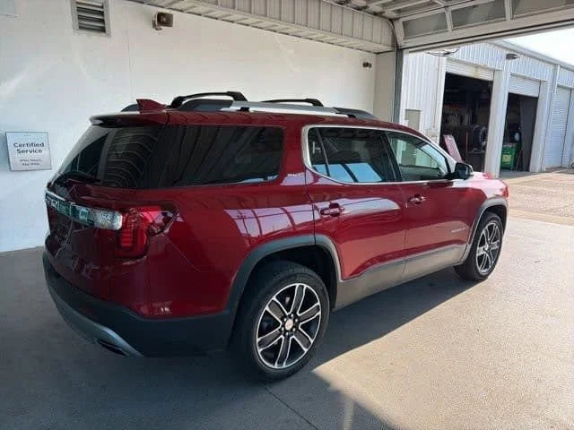 Used 2022 Cayenne Red Tintcoat GMC SLT image 12