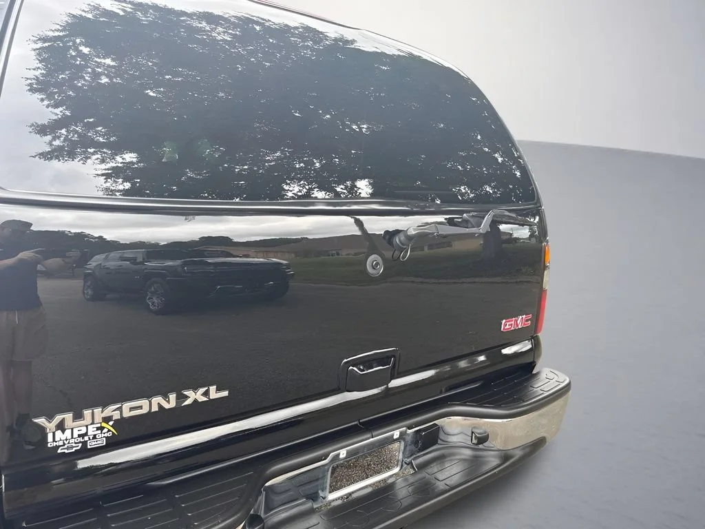 Used 2005 Onyx Black GMC SLT image 32