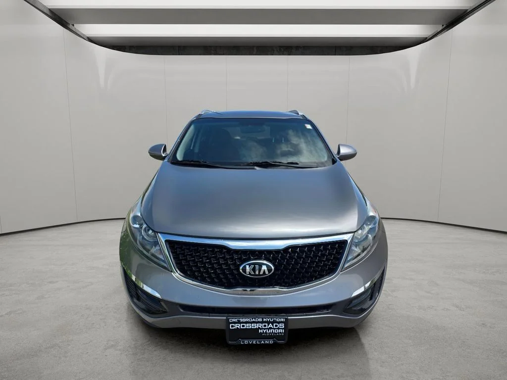 Used 2016 Mineral Silver Kia LX image 8