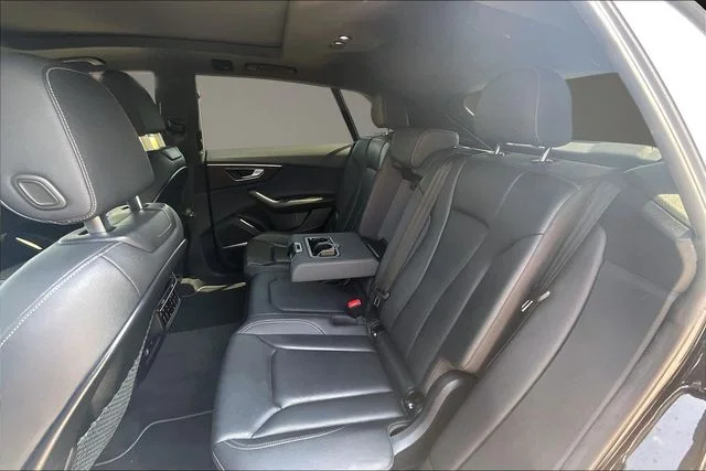 Used 2019  Audi 3.0T Premium Plus image 24