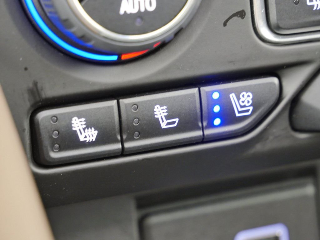 Used 2022 Black Chevrolet High Country image 45