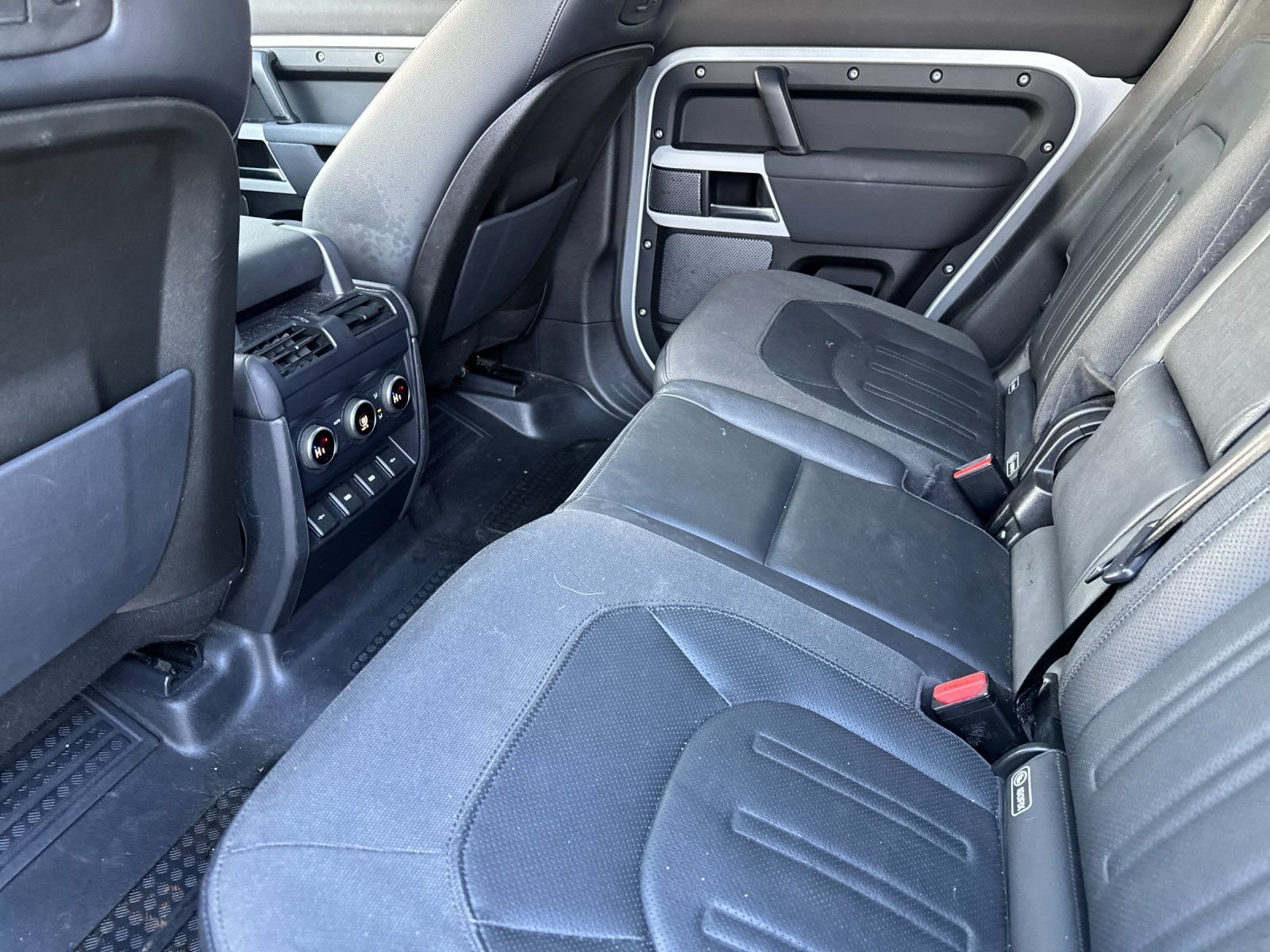 Used 2020 Silver Land Rover First Edition image 11