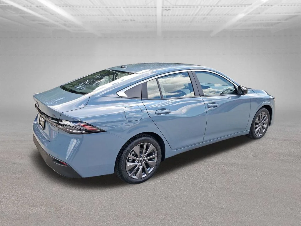 New 2026 Gray Nissan SL image 5