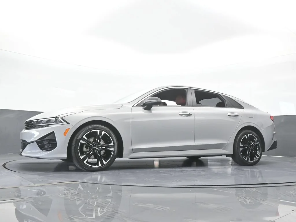 Used 2023 Wolf Gray Kia GT-Line image 54