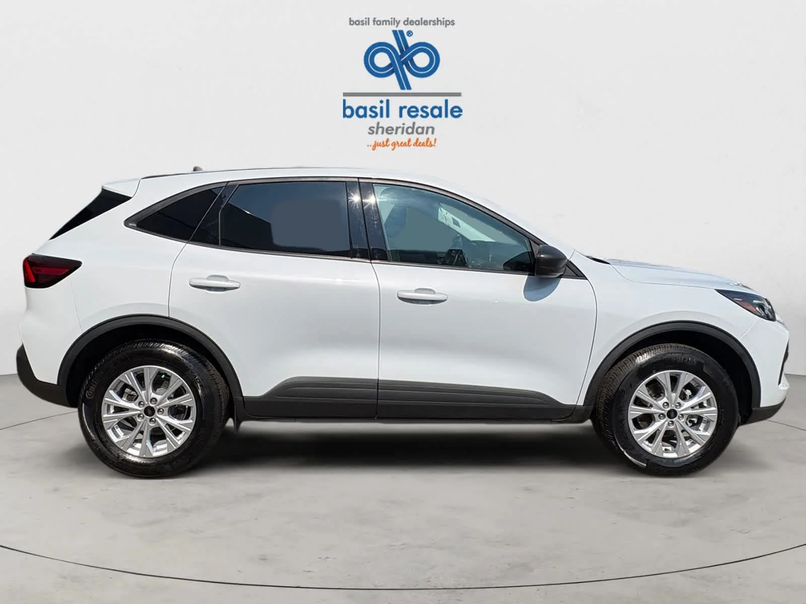 Used 2025 Space Silver Ford Active image 8