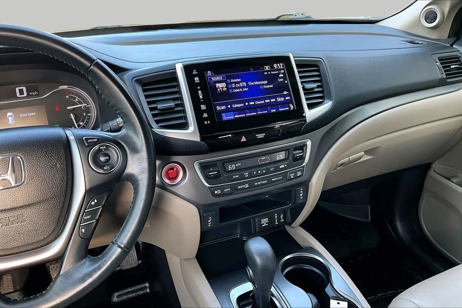 Used 2017 White Diamond Pearl Honda EX-L image 7