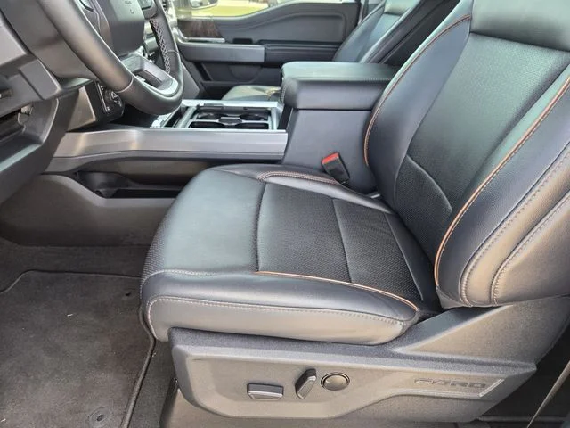 Used 2025 Avalanche Ford Lariat image 27