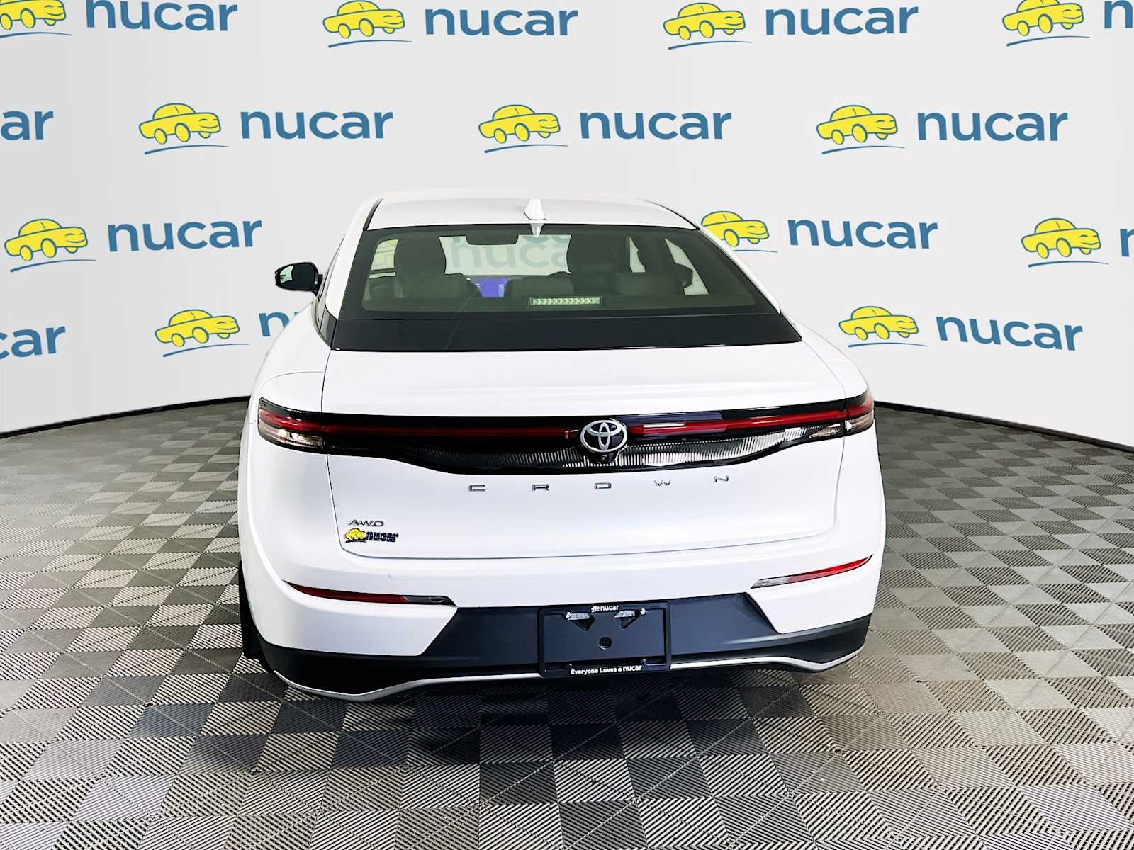 Used 2023 Oxygen White Toyota XLE image 6