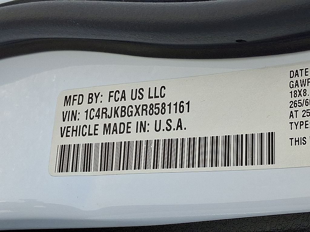 Used 2024 White Jeep Limited image 27