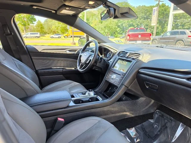 Used 2017 White Ford Sport image 11